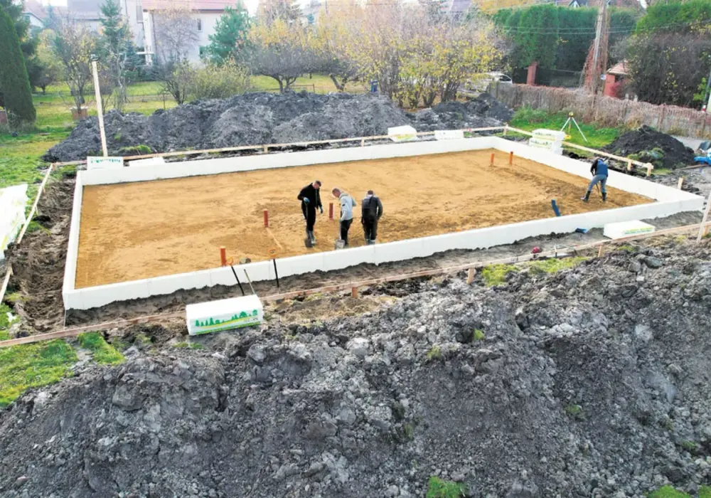 Jaki fundament pod dom? Kluczowe informacje dla budujących