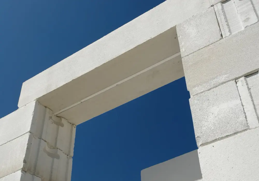 Minimalne oparcie nadproża: Ile cm to bezpieczna zasada?