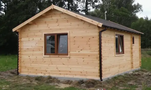 Drewniany domek letniskowy - Ile kosztuje budowa? Planuj budżet